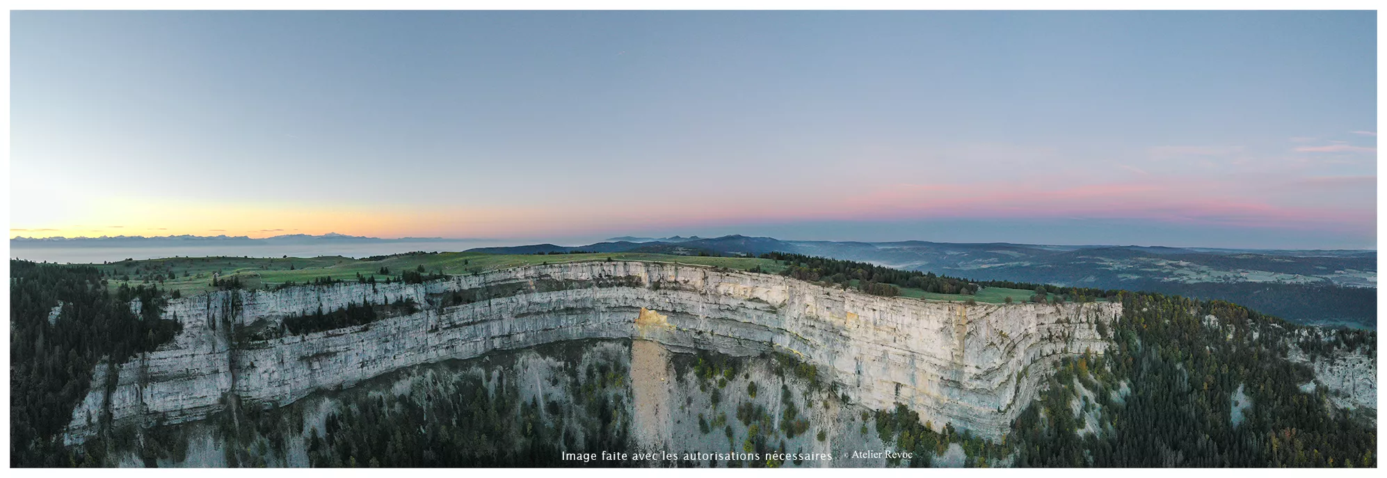 Creux du Van panoramique.web Creux du Van panoramique.web