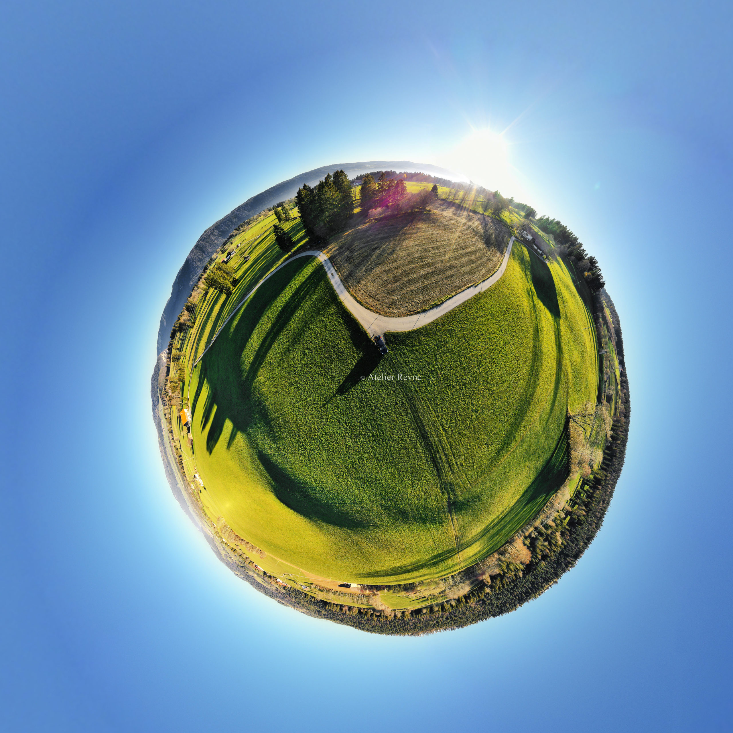atelierrevoc-revoc-photographe-romandie-nature-artistique-360-drone-mini-planete