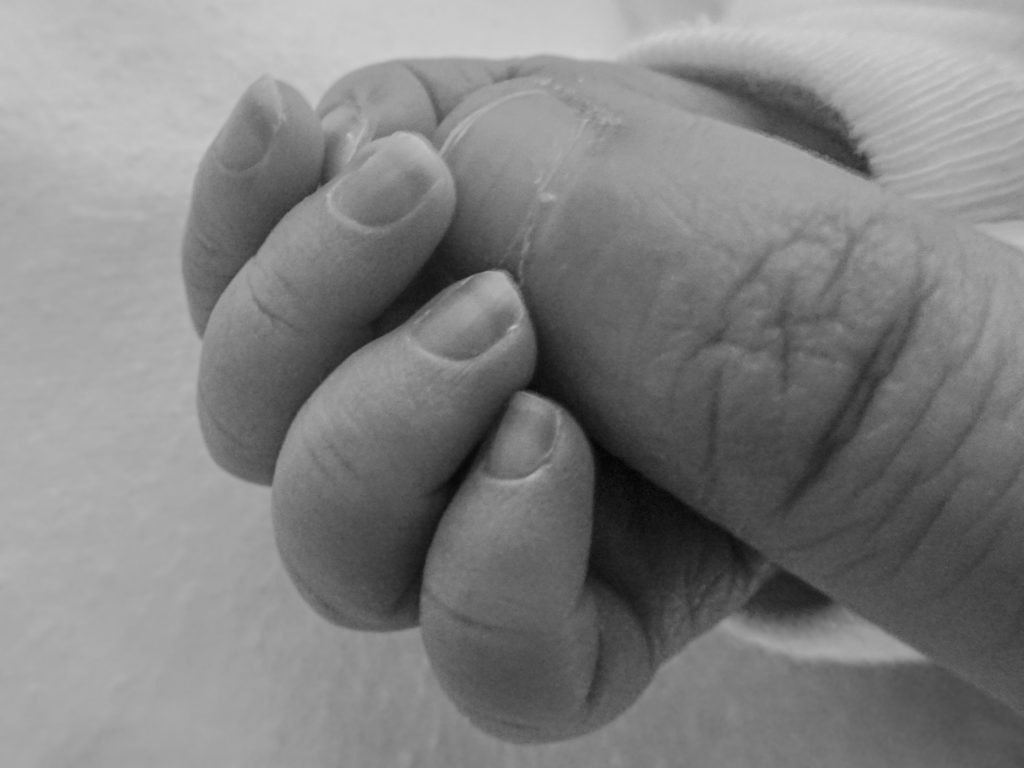 doigt JPG scaled 1 doigt JPG scaled 1