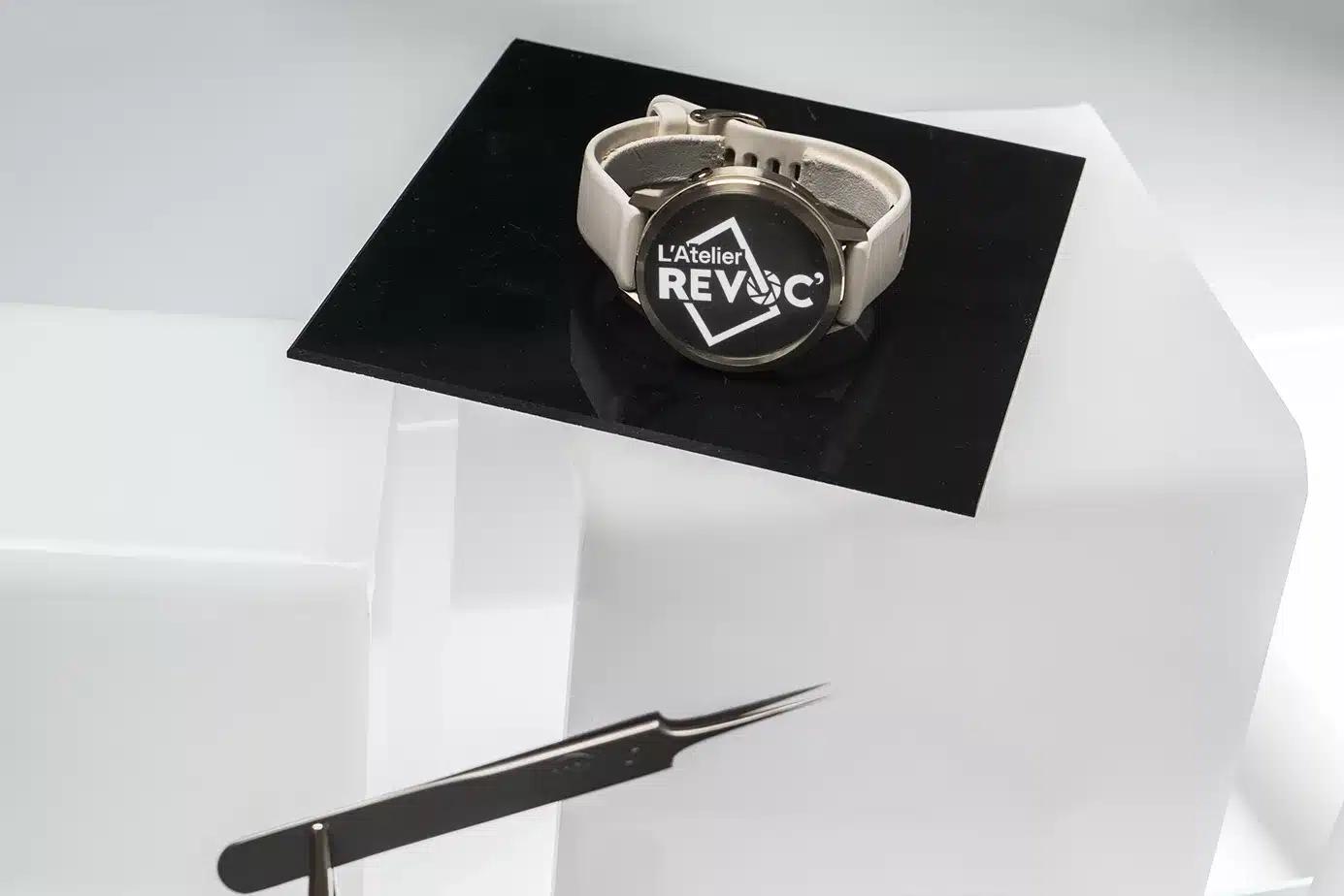 Accessoires pour la photographie de montres et d’objets d’horlogerie au studio Revoc’